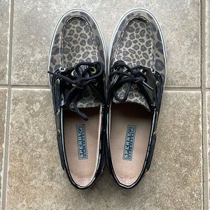 Sperry Top-Sider women’s animal print boat shoe - size 7.5